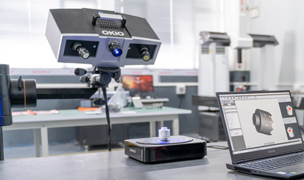 Injection molding quality inspection equipment for checking precision plastic components