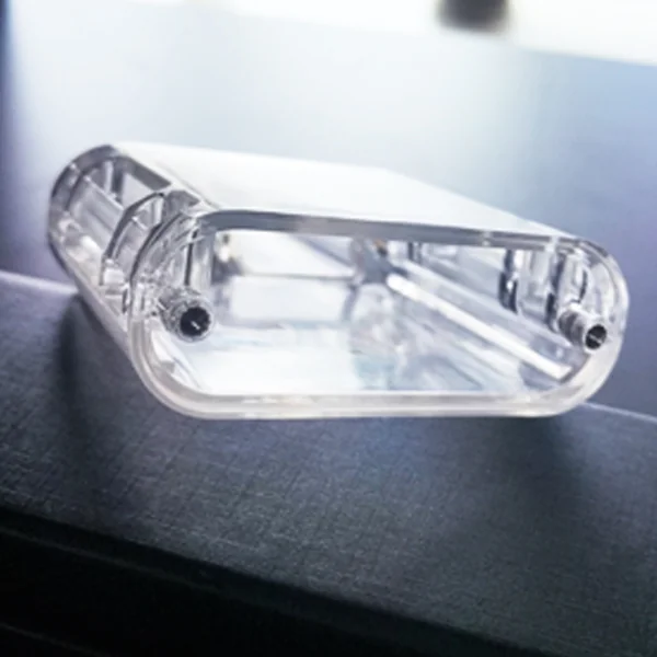 Hot melting assembly for plastic molded parts