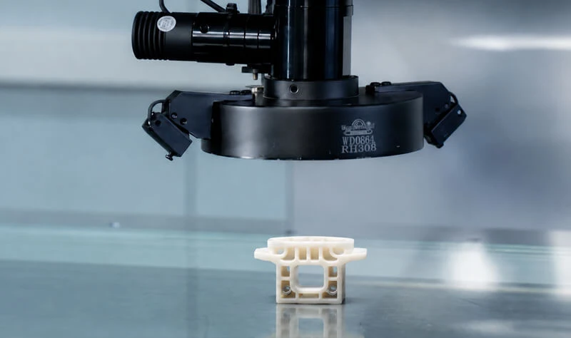 Inspection workflow ensuring quality for insert-molded parts